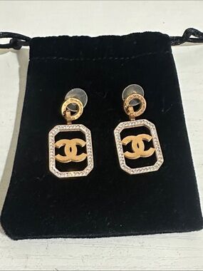Fashion Jewelry Gold and Clear Crystal Drop Earrings